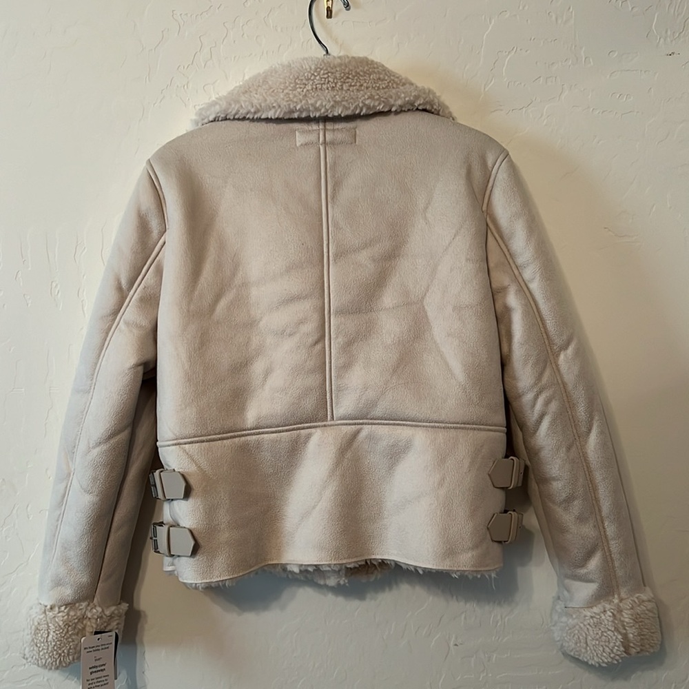 Sebby cream color faux suede Sherpa jacket. Women’s size Large. New with tags - Picture 6 of 10